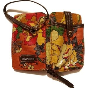 NWOT  Sakroots Zip Around  Wristlet